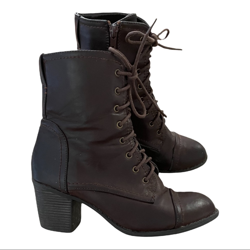 Brown womens boots size 7